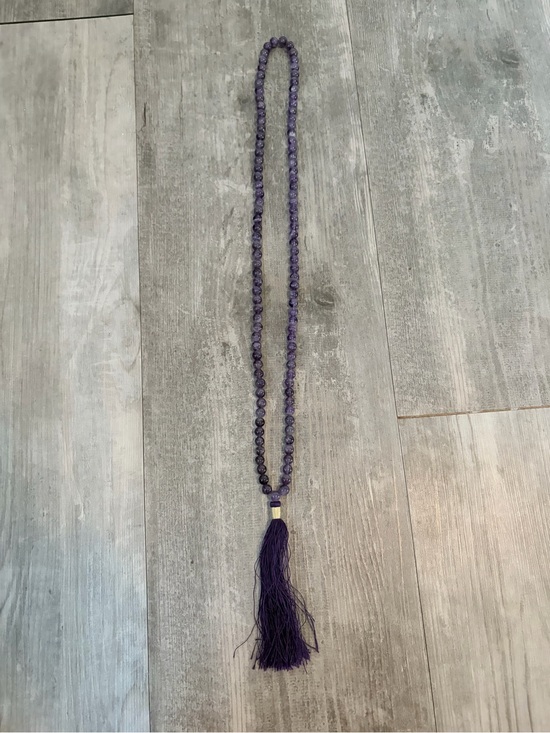 Jewelry - genuine amethyst mala